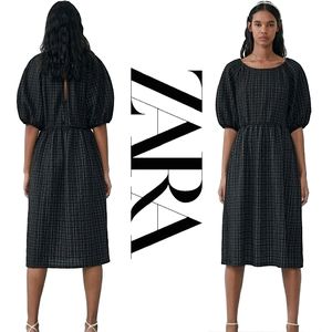Zara | Textured Dress with Volume | Black | Small